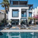 Art & Interiors 2* بودروم