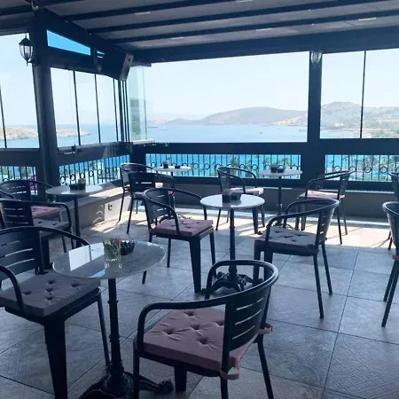 Hotel Art & Interiors