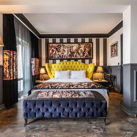 Hotel Art & Interiors 2*