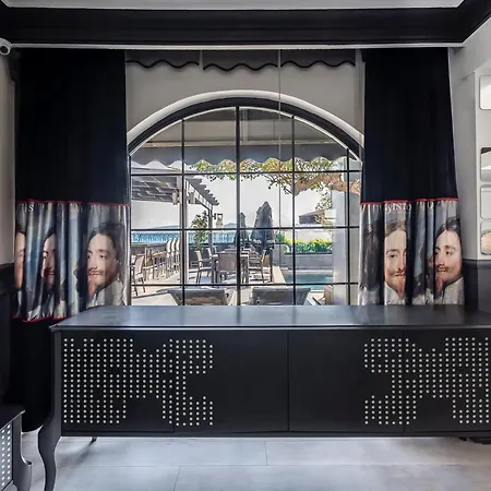 Art & Interiors ボドルム