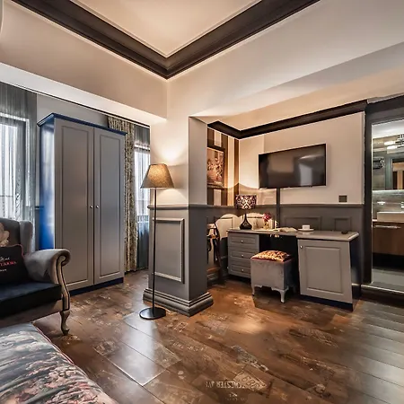 Art & Interiors 2* ボドルム